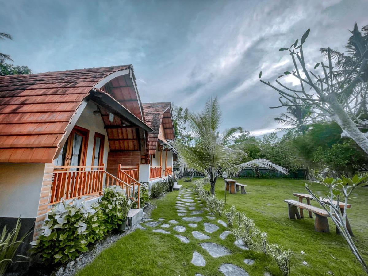 Mertha Sari Resto & Bungalow Klungkung Bagian luar foto